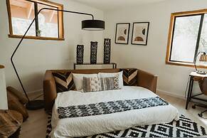 Luxury Casa Oso Retreat 2houses Hottub BBQ 43acres