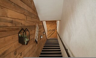 Luxury Casa Oso Retreat 2houses Hottub BBQ 43acres