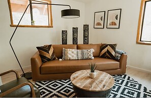 Luxury Casa Oso Retreat 2houses Hottub BBQ 43acres