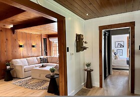 Luxury Casa Oso Retreat 2houses Hottub BBQ 43acres