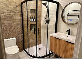 Luxury Casa Oso Retreat 2houses Hottub BBQ 43acres