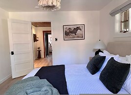 Luxury Casa Oso Retreat 2houses Hottub BBQ 43acres