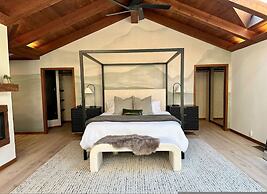 Luxury Casa Oso Retreat 2houses Hottub BBQ 43acres