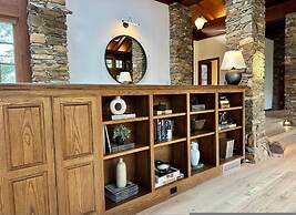 Luxury Casa Oso Retreat 2houses Hottub BBQ 43acres