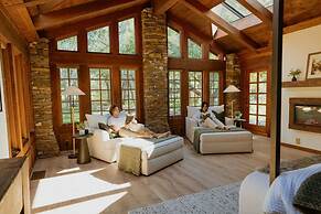 Luxury Nature Getaway Stonehouse by Casa Oso