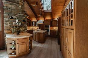 Luxury Nature Getaway Stonehouse by Casa Oso