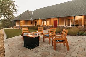 Secluded Mountain Retreat Near Yosemite