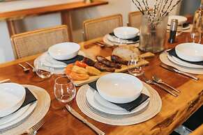 Secluded Mountain Retreat Near Yosemite