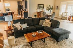 Secluded Mountain Retreat Near Yosemite