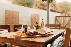 Secluded Mountain Retreat Near Yosemite