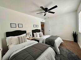 Yosemite Expedition Great Location by Casaoso