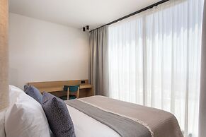 Este Elegant Suites & Villas