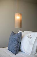 Este Elegant Suites & Villas