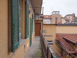 Isola-Garibaldi newly renovated 1 br by Rentopolis