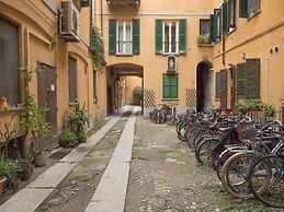 Isola-Garibaldi newly renovated 1 br by Rentopolis