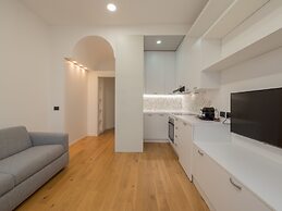 Isola-Garibaldi newly renovated 1 br by Rentopolis