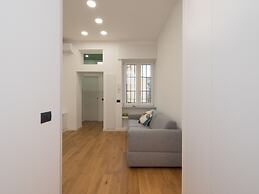 Isola-Garibaldi newly renovated 1 br by Rentopolis