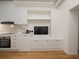 Isola-Garibaldi newly renovated 1 br by Rentopolis