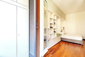 Modern Split Level Apartment