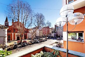 Modern Split Level Apartment