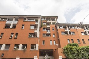 Modern Split Level Apartment