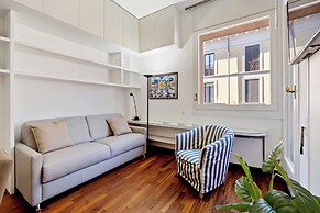 Modern Split Level Apartment