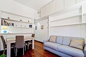 Modern Split Level Apartment