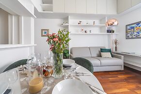 Modern Split Level Apartment