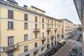 Modern Split Level Apartment