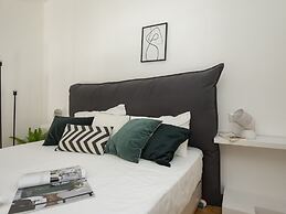 Modern Split Level Apartment