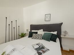 Modern Split Level Apartment