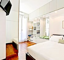 Modern Split Level Apartment