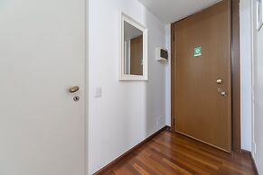 Modern Split Level Apartment