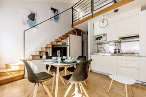 Modern Split Level Apartment