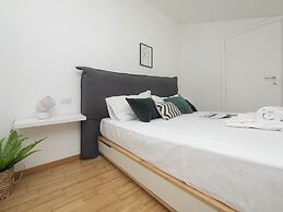 Modern Split Level Apartment