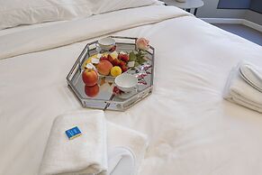 San Babila Central Tower by Rentopolis - High-end 1bdr with panoramic 