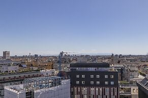 San Babila Central Tower by Rentopolis - High-end 1bdr with panoramic 