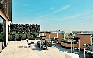 San Babila Central Tower by Rentopolis - High-end 1bdr with panoramic 