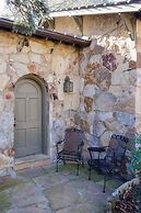 Chanticleer Inn Bed & Breakfast