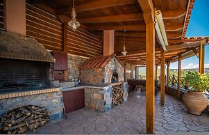 Villa Gaia With Private Pool