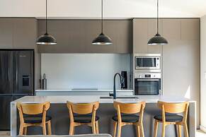 The Golden Pohutukawa Beach House