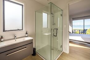 The Golden Pohutukawa Beach House
