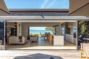 The Golden Pohutukawa Beach House