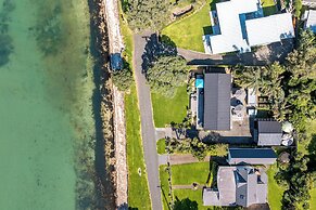 The Golden Pohutukawa Beach House