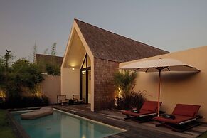 Usawa Villas by OXO