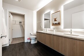 Sophari Suites at Bellevue