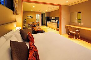Koharu Resort Hotel & Suites