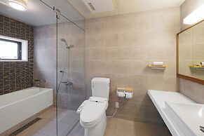 Koharu Resort Hotel & Suites