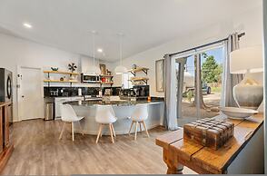 Family Home w Pool-hot Tub-large Yard-pool Table