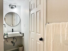 7BR Comfort Haven For 16 I Next to Tinker I EC